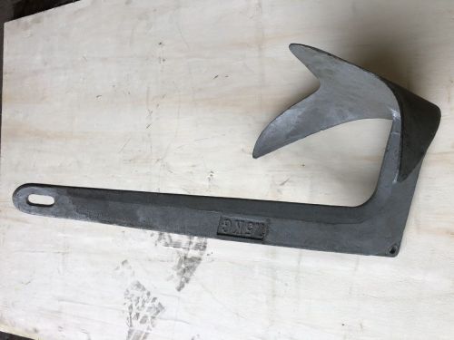 Steel galvanised 7.5kg Trident Anchor
